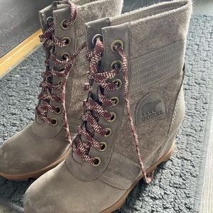 Sorel Lexie wedge boots